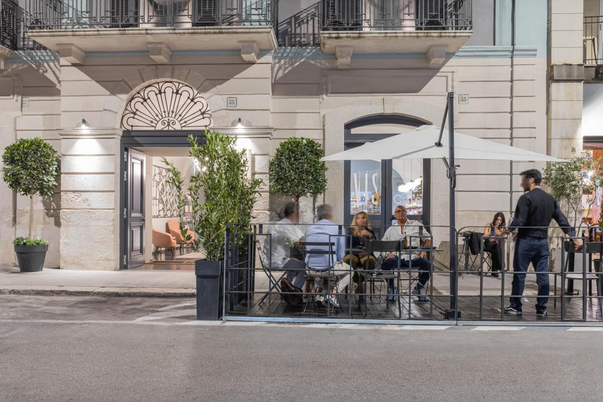 Vis Urban Suites&Spa Bari Exterior photo